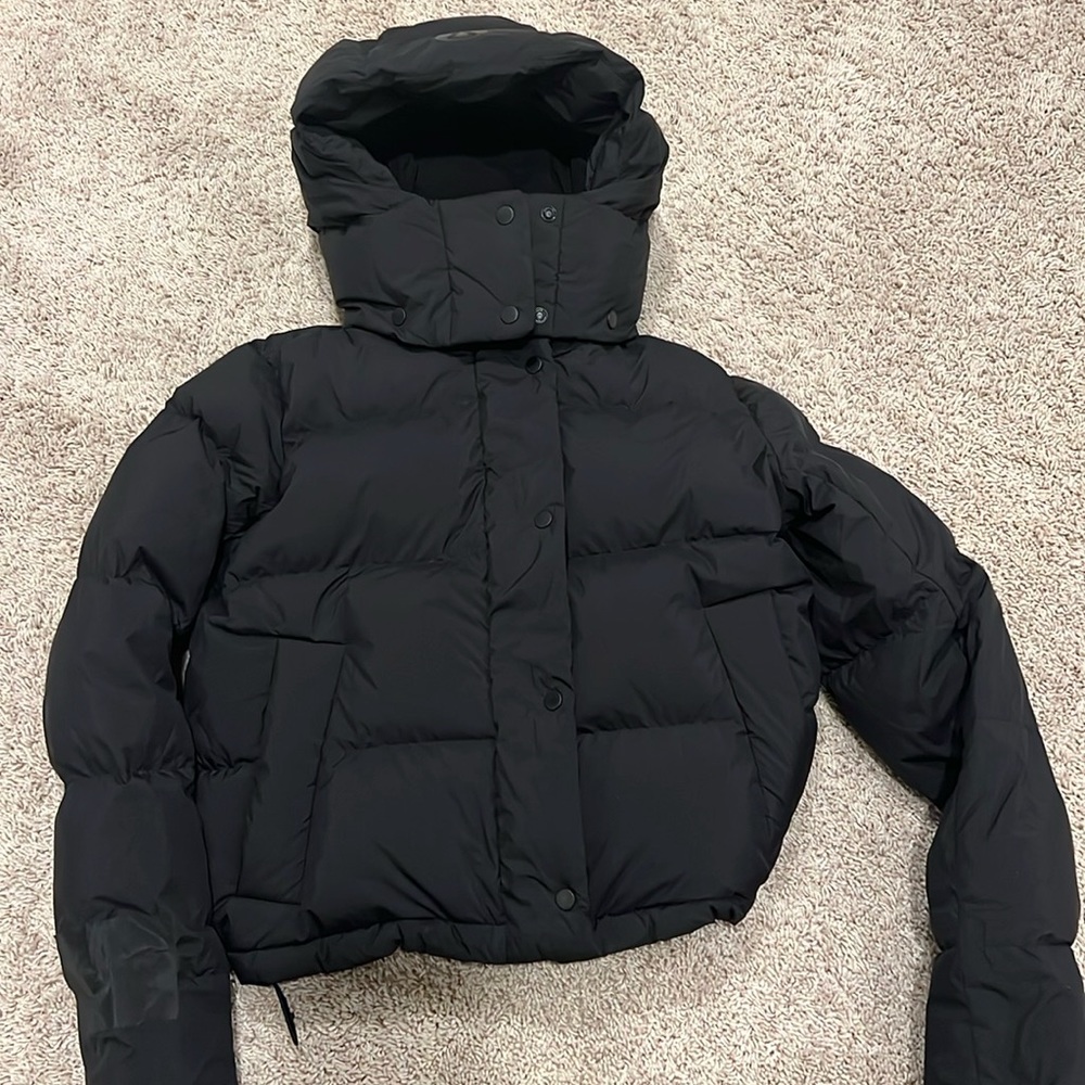 Lululemon Wunderpuff Cropped Jacket